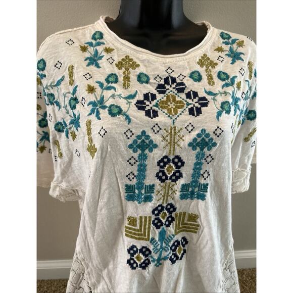 Sundance Embroidered Floral Serafina Short Sleeve T-Shirt Top Size Small Womens - Picture 5 of 14